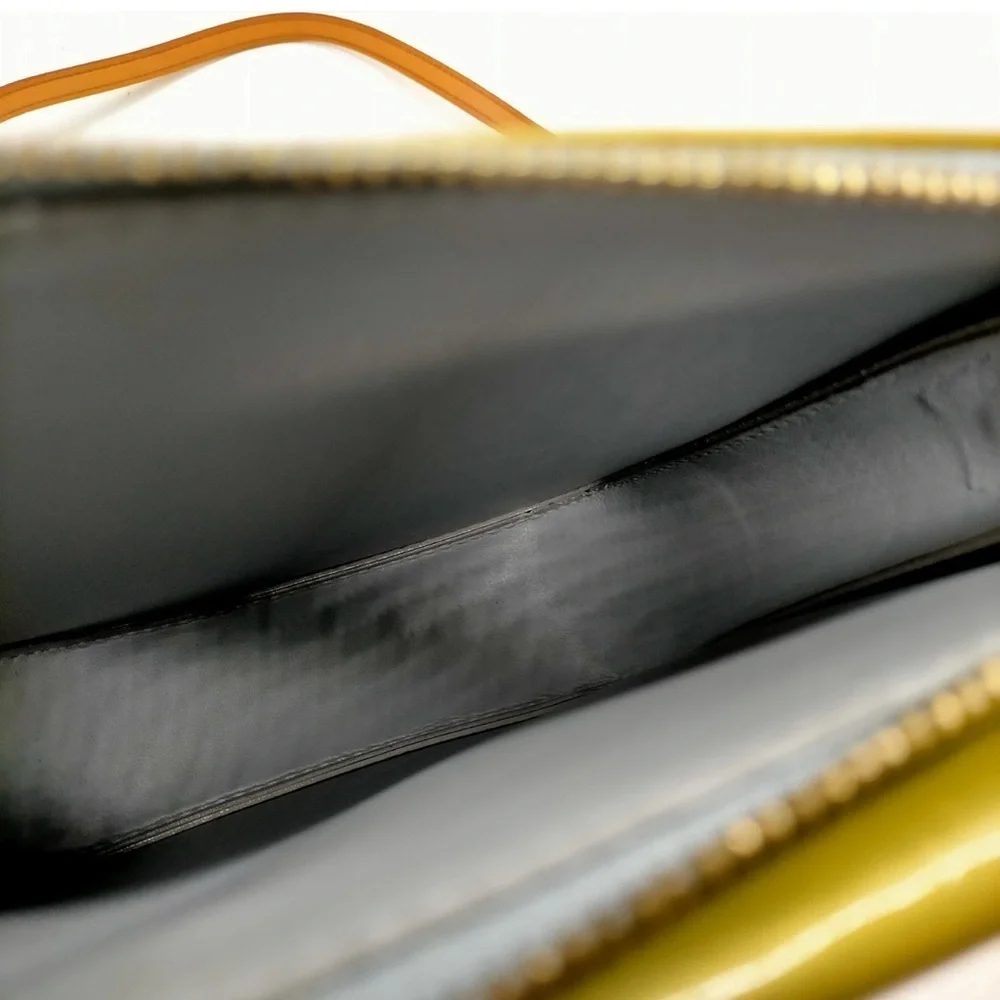Louis Vuitton Vernis Motto Accessory Pouch
